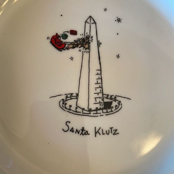 Merry Masterpieces Holiday Plates - Picture 3 of 10